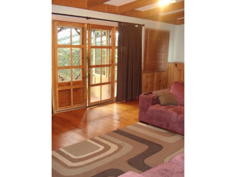 236 Second Street, Wonthella WA 6530