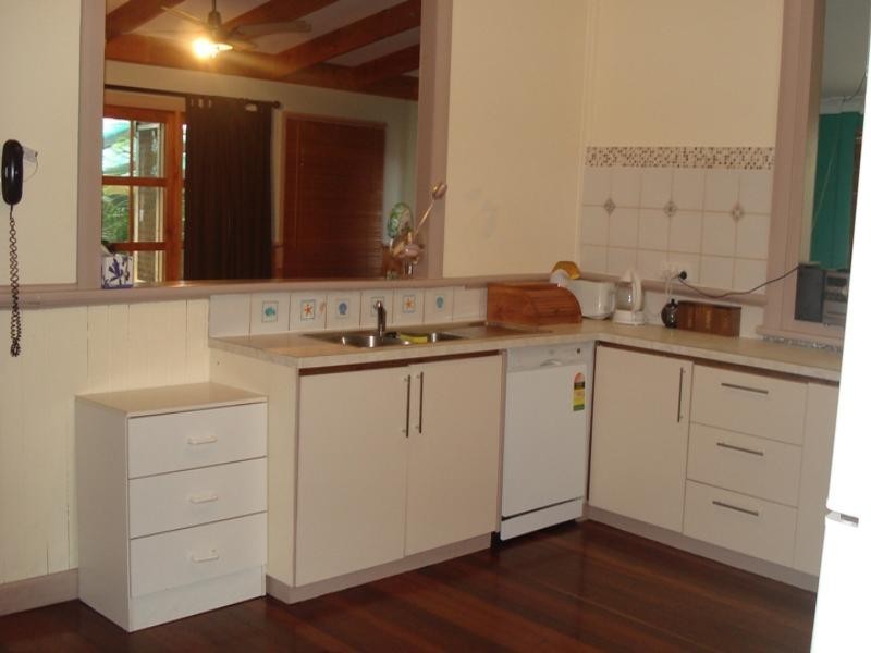 236 Second Street, Wonthella WA 6530