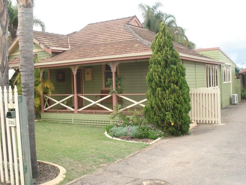 236 Second Street, Wonthella WA 6530