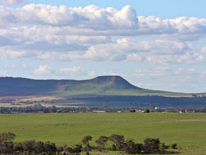 Lot 221 Eastlyn Drive, Deepdale WA 6532