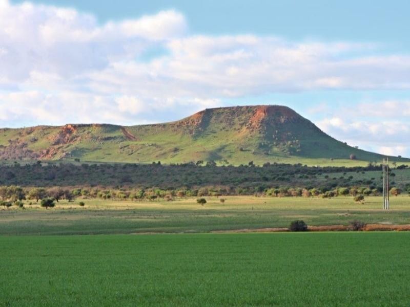 Lot 221 Eastlyn Drive, Deepdale WA 6532