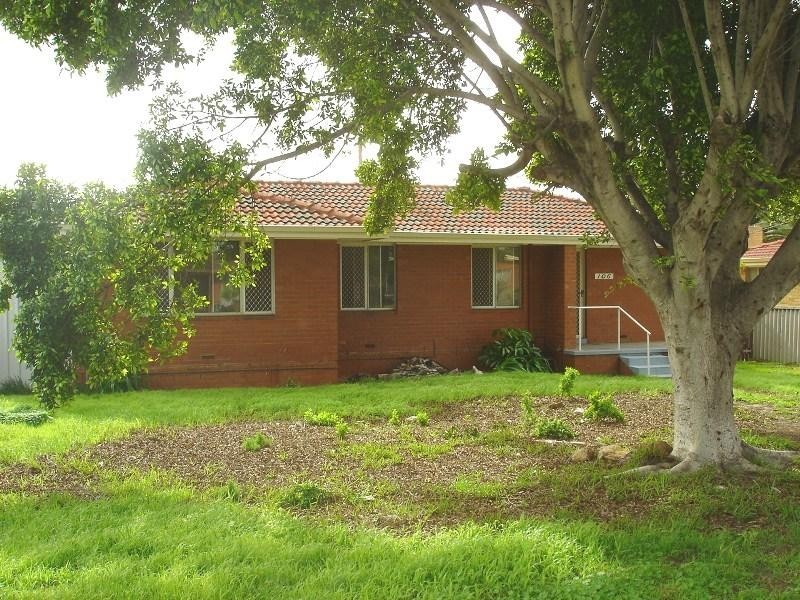 106 Kenny Crescent, Rangeway WA 6530