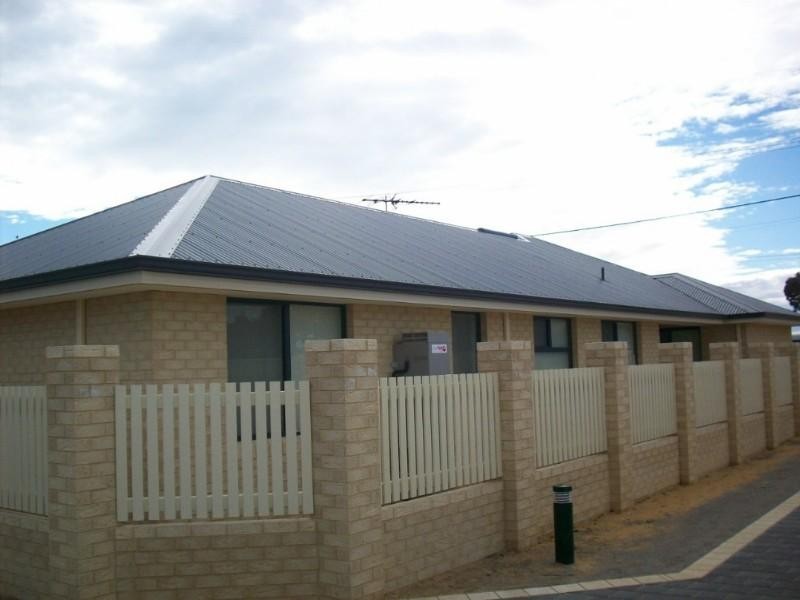 1/250 Place Road, Geraldton WA 6530