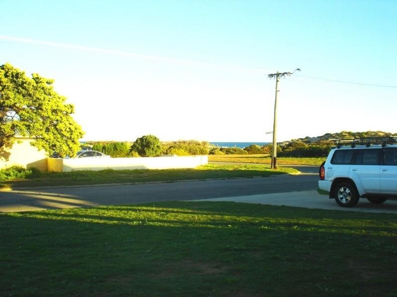 60 Volute Street, Sunset Beach WA 6530