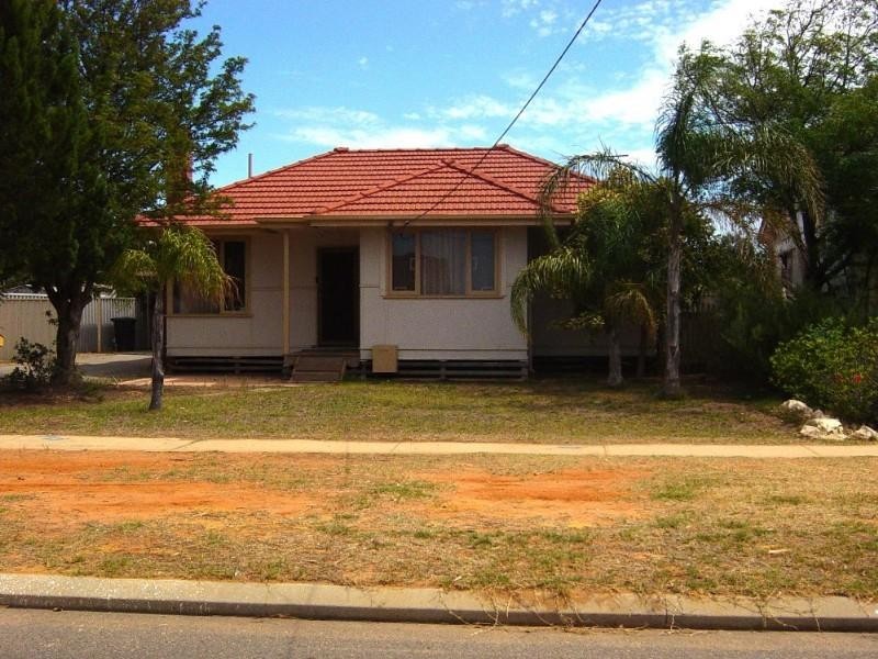 16 Cassia Street, Geraldton WA 6530