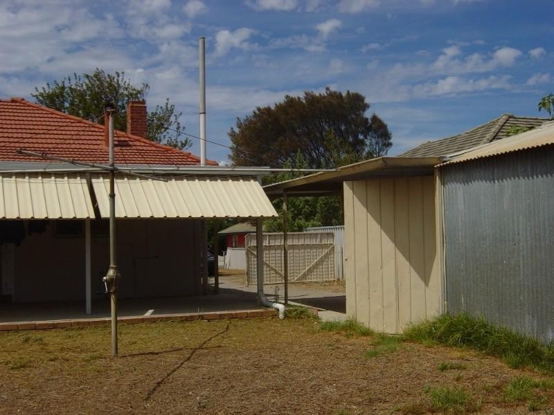 16 Cassia Street, Geraldton WA 6530