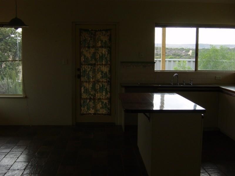 20 Hillview Drive, Drummond Cove WA 6532