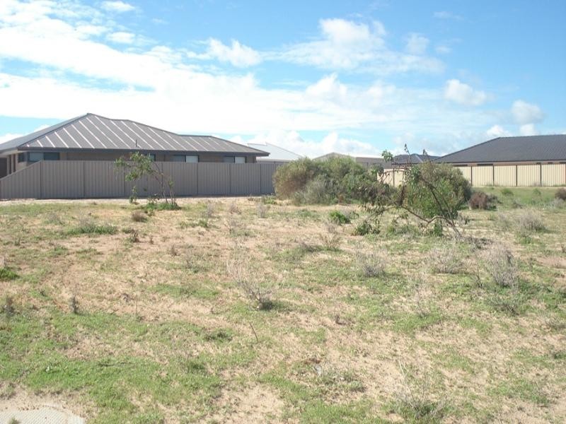 9 Coastside Crescent, Glenfield WA 6532