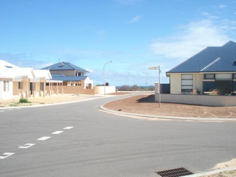 9 Coastside Crescent, Glenfield WA 6532