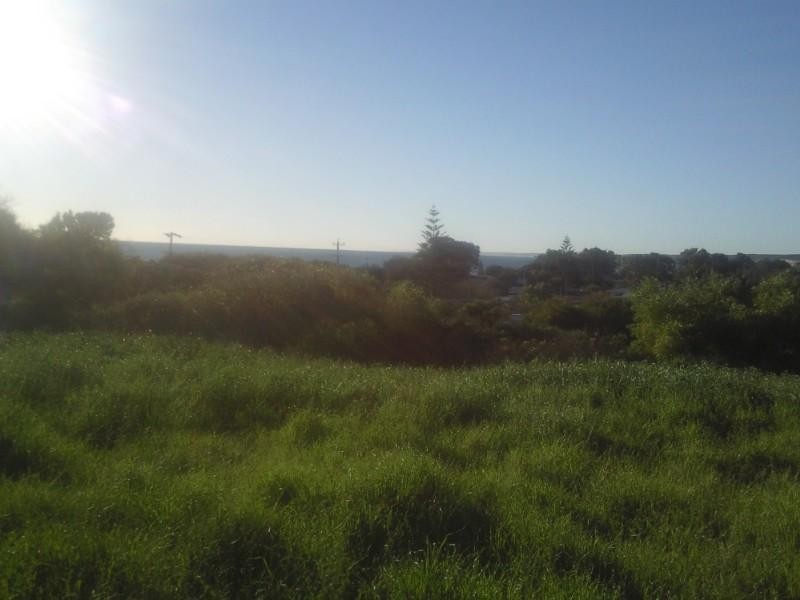 11 Bluewater Close, Drummond Cove WA 6532