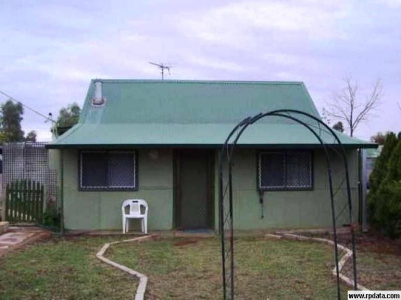 40 Watson Street, Mount Magnet WA 6638