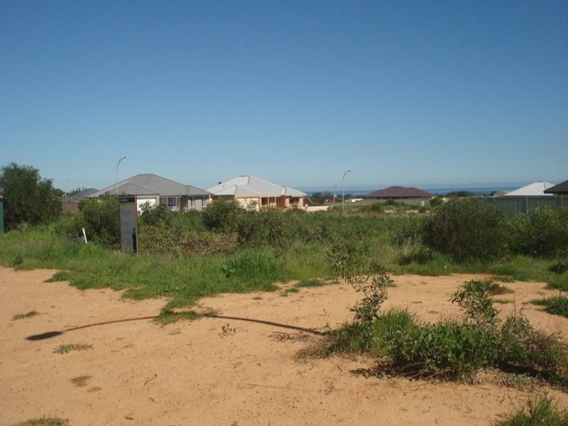 59 Sutcliffe Road, Waggrakine WA 6530