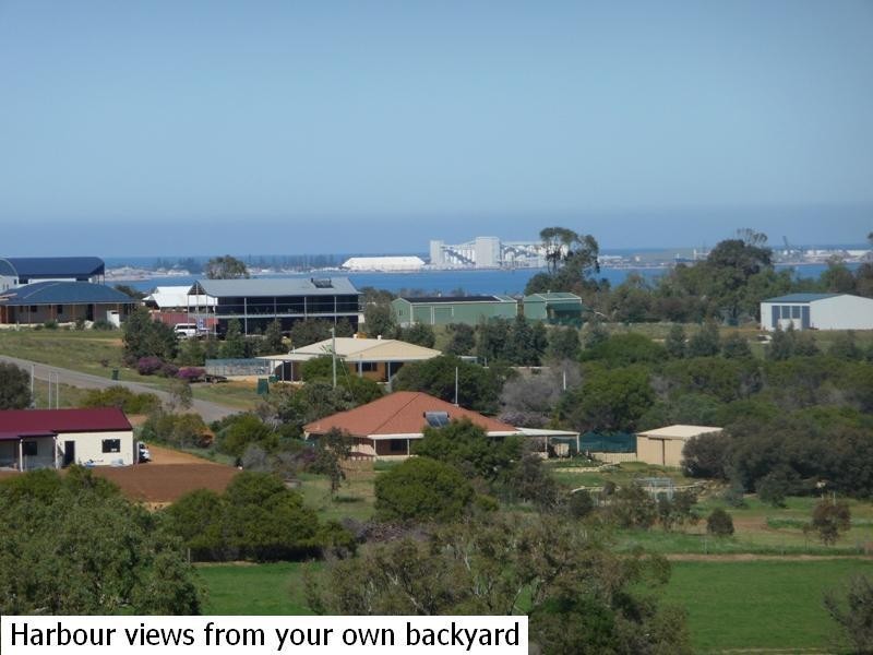 5 Parmelia Boulevard, White Peak WA 6532