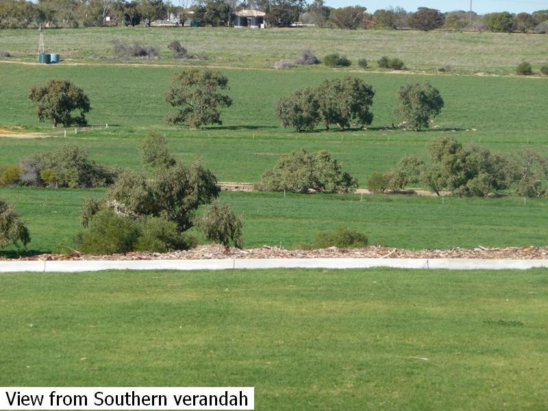 5 Parmelia Boulevard, White Peak WA 6532