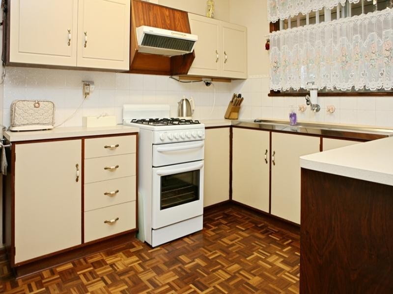 227 First Street, Wonthella WA 6530