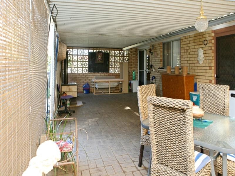 227 First Street, Wonthella WA 6530