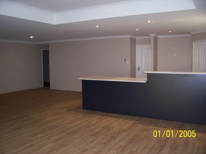 13 Crusader Heights, Wandina WA 6530