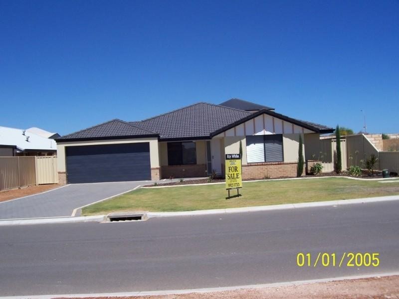 13 Crusader Heights, Wandina WA 6530