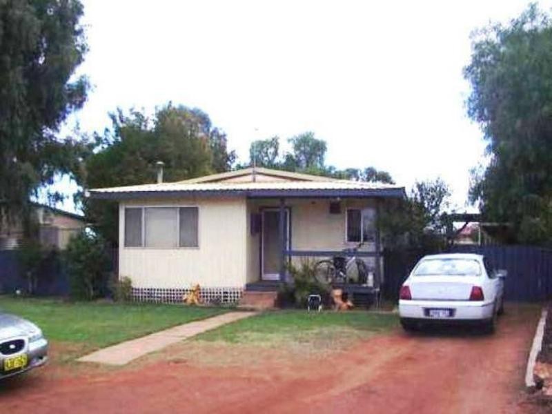 51 Watson Street, Mount Magnet WA 6638
