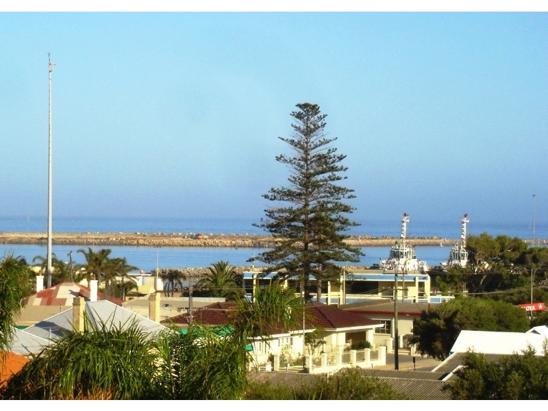 144 Augustus Street, Geraldton WA 6530