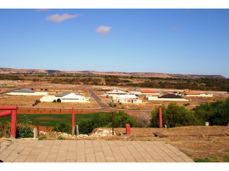 52 Hillview Drive, Drummond Cove WA 6532