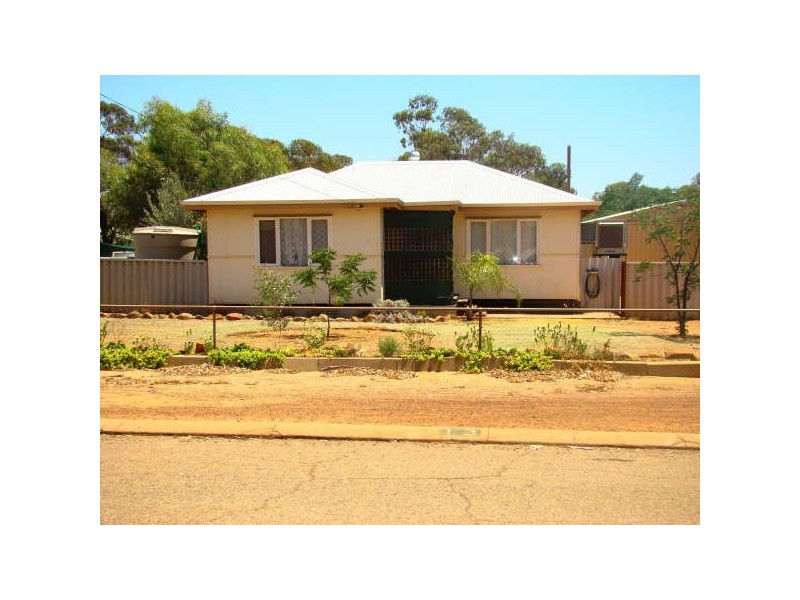 13 Granville Street, Morawa WA 6623