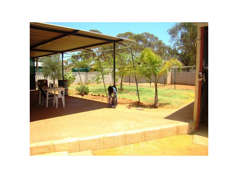 13 Granville Street, Morawa WA 6623