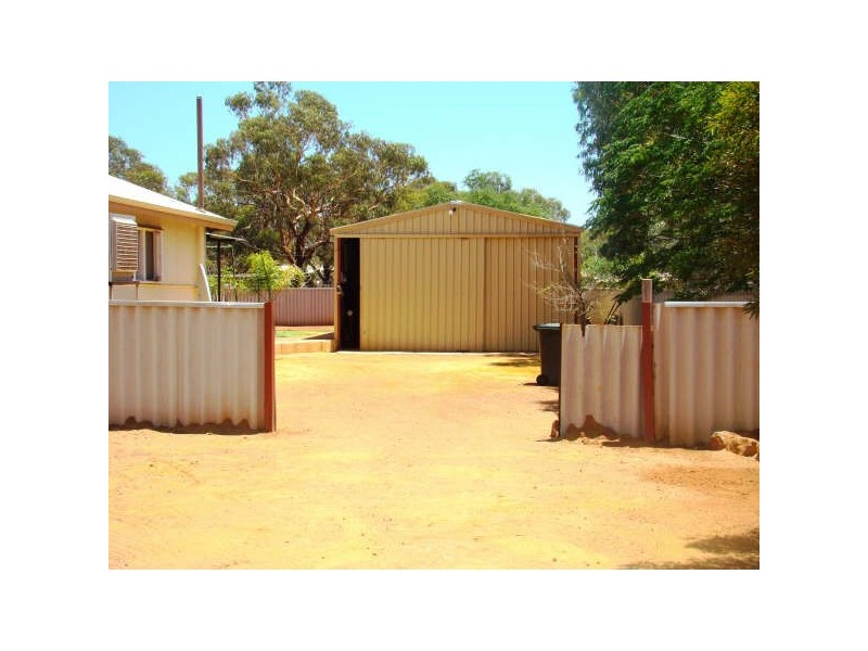 13 Granville Street, Morawa WA 6623