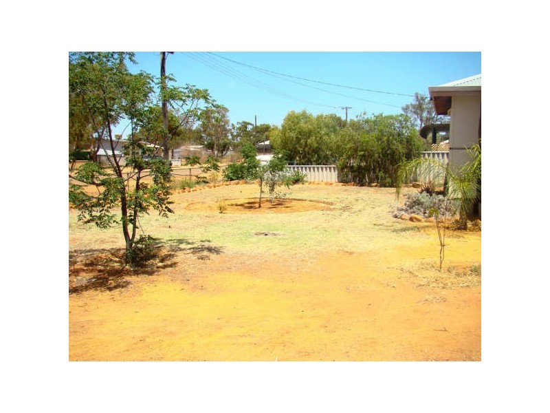 13 Granville Street, Morawa WA 6623