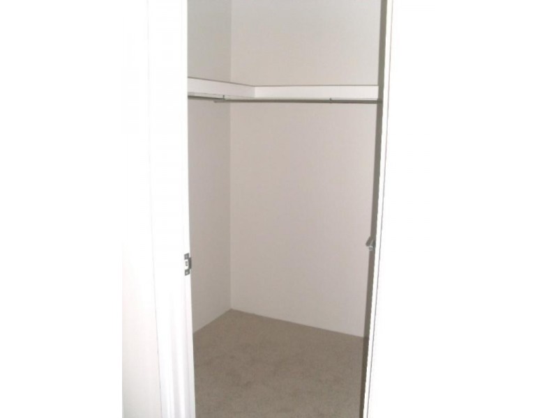 8 Roding Street, Deepdale WA 6532