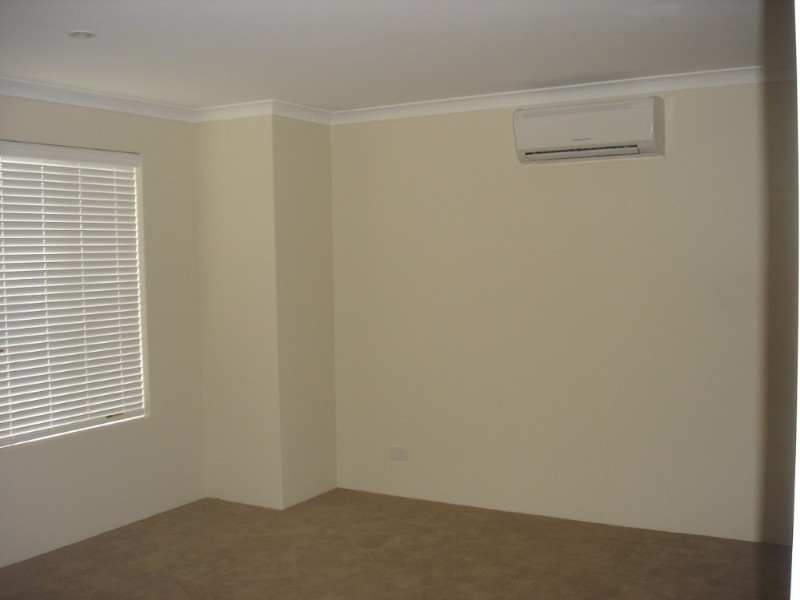 33 Neptune Crescent, Drummond Cove WA 6532