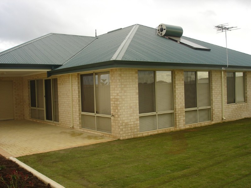 33 Neptune Crescent, Drummond Cove WA 6532