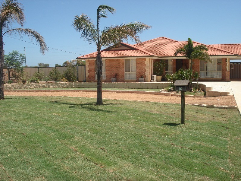 12 Verbena Street, Strathalbyn WA 6530