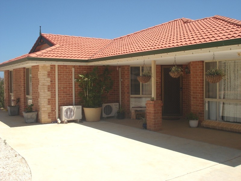 12 Verbena Street, Strathalbyn WA 6530