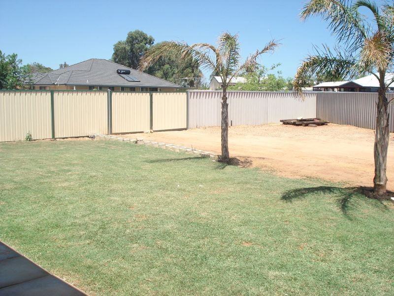 12 Verbena Street, Strathalbyn WA 6530