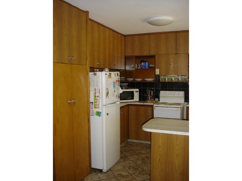 227 Second Street, Wonthella WA 6530