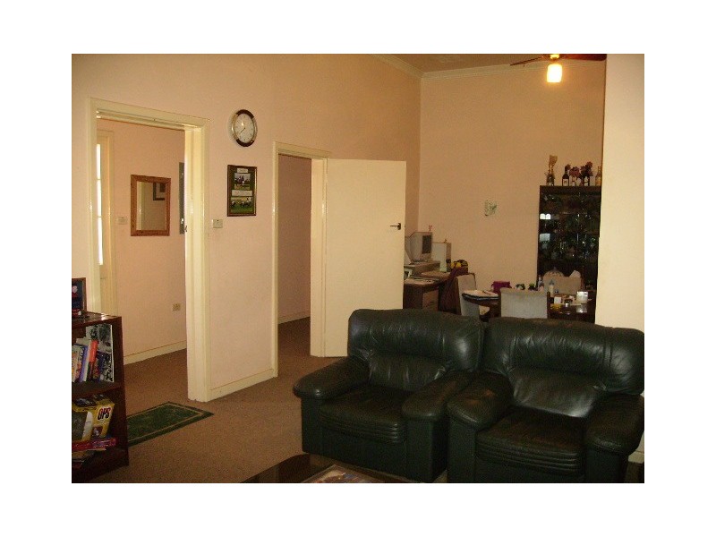 35 Main Street, Meekatharra WA 6642