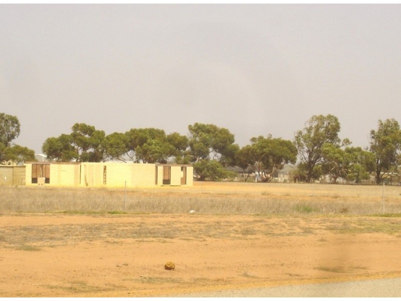 4 Roding Street, Deepdale WA 6532