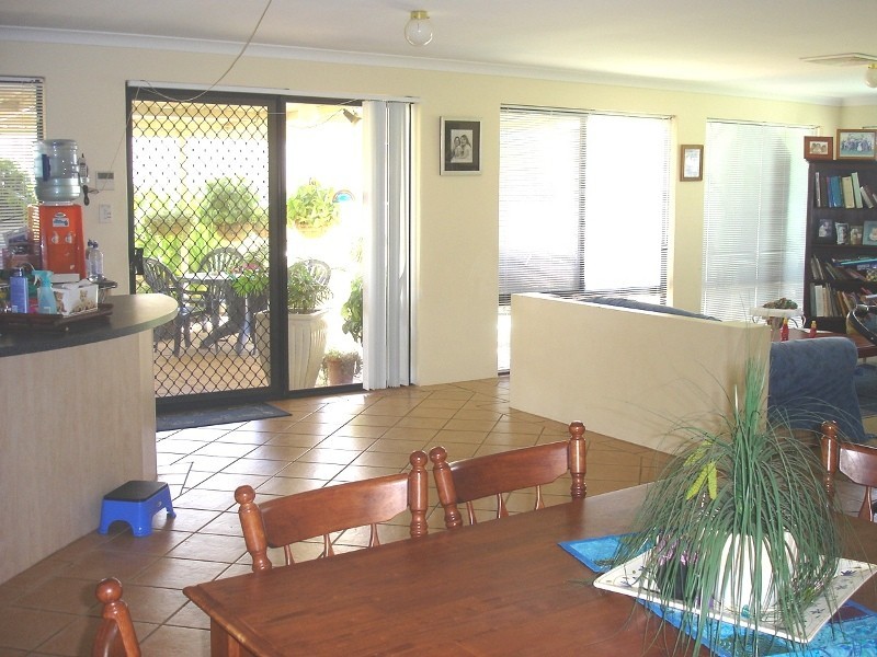 18 Reg Percy Street, Wandina WA 6530