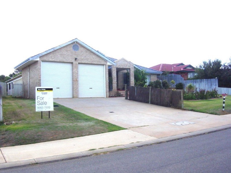 7 Hillview Street, Drummond Cove WA 6532