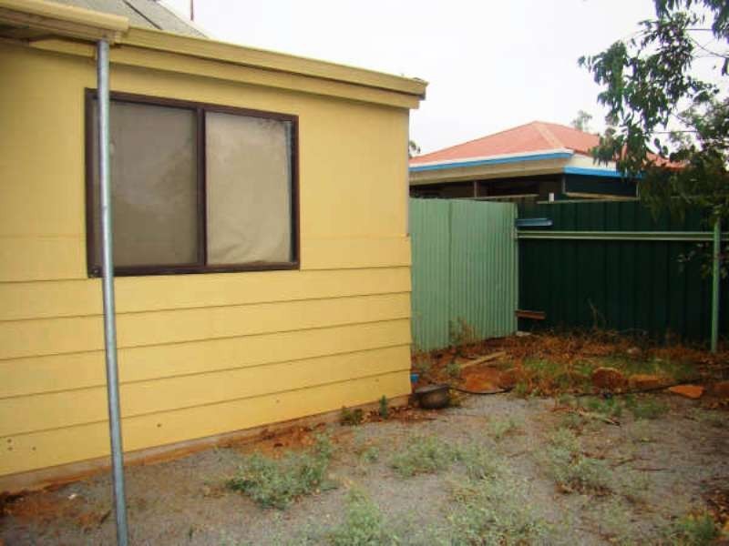 58 Criddle Street, Mount Magnet WA 6638