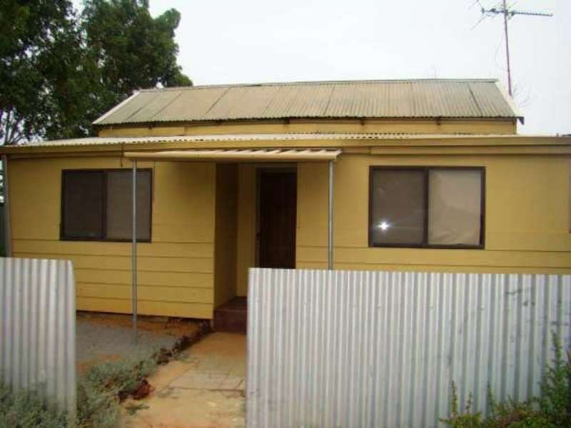 58 Criddle Street, Mount Magnet WA 6638