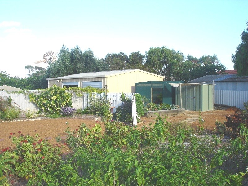 19 Jose Street, Beachlands WA 6530