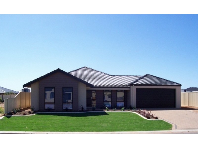 8 Crusade Heights, Wandina WA 6530