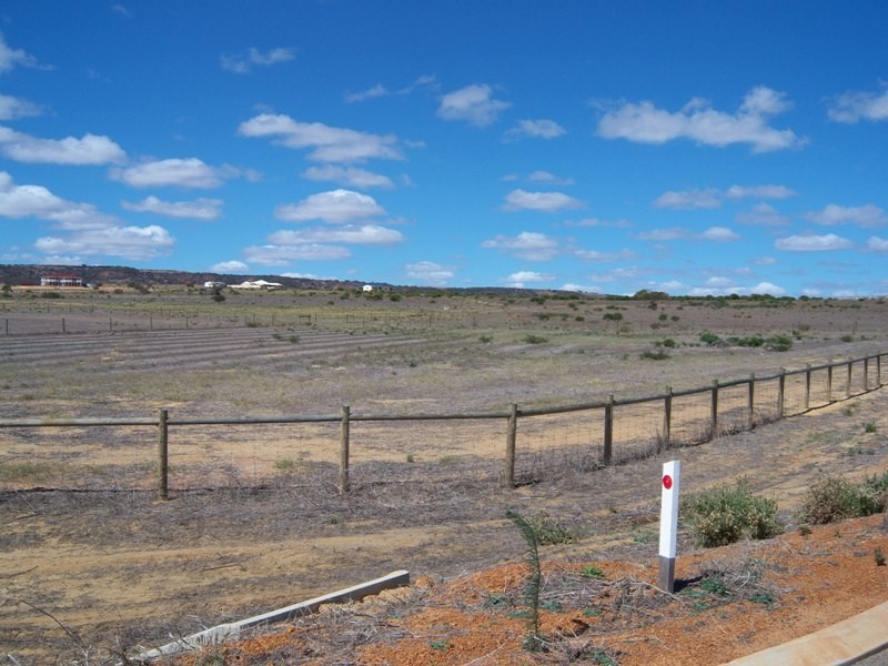 Lot 206 Redcliffe Concourse, White Peak WA 6532