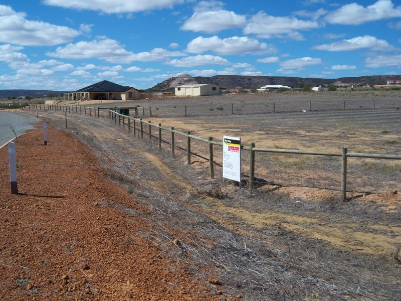 Lot 206 Redcliffe Concourse, White Peak WA 6532