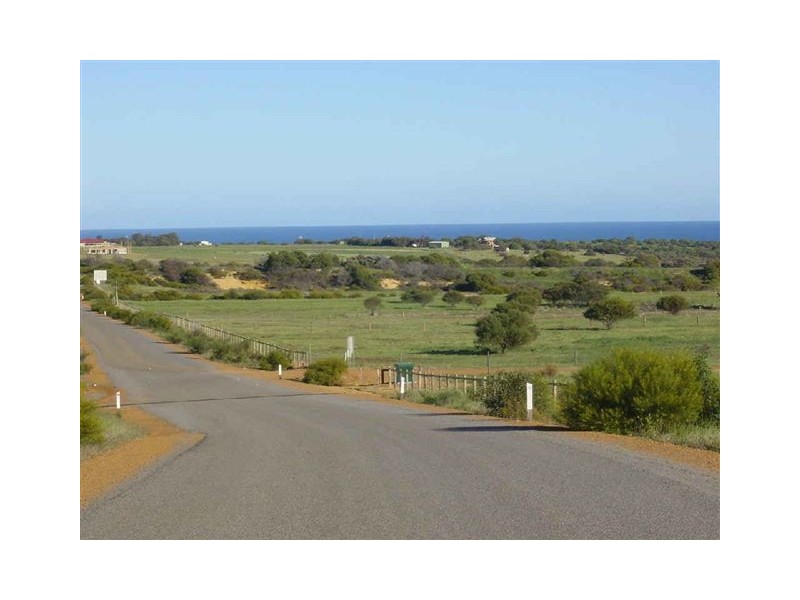 Lot 247 Redcliffe Concourse, White Peak WA 6532