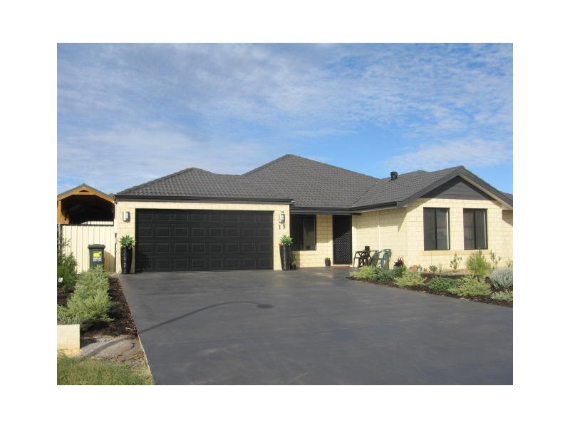 15 The Quarterdeck, Drummond Cove WA 6532