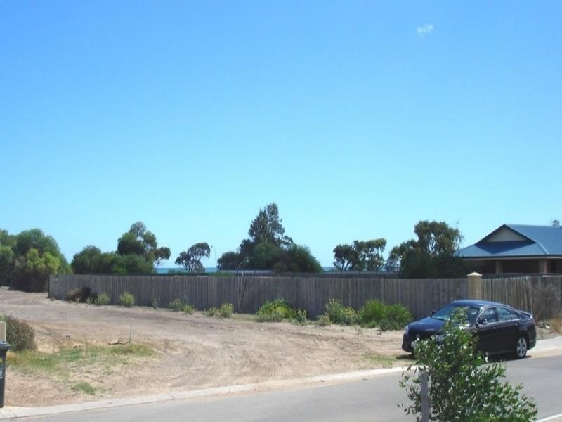 13 Stillwater Avenue, Drummond Cove WA 6532