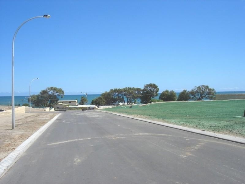 13 Stillwater Avenue, Drummond Cove WA 6532